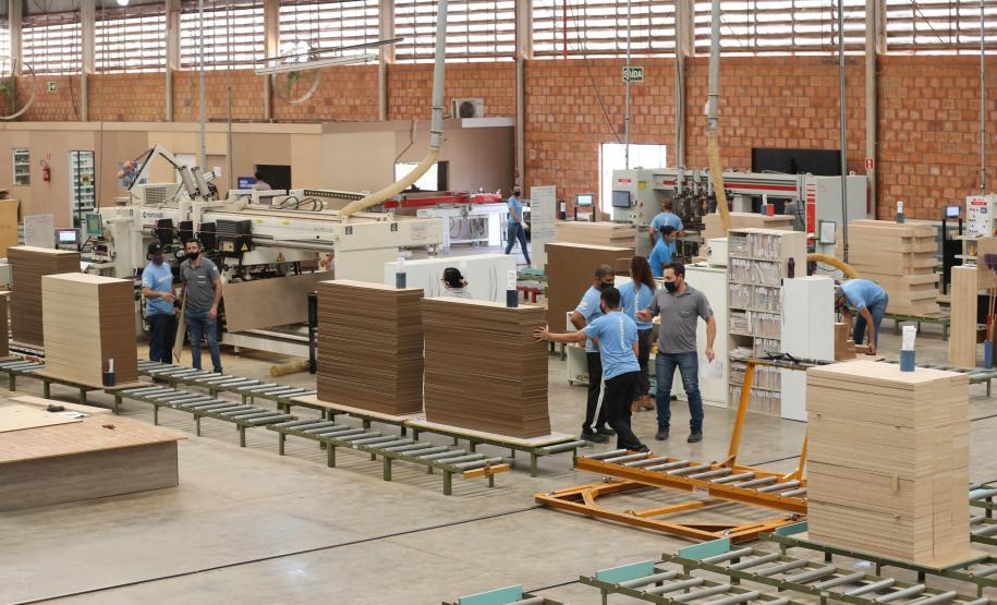 Carteira assinada: Agências do Trabalhador iniciam a semana com 19,4 mil vagas