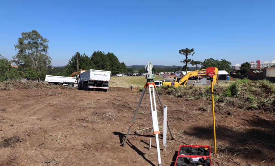 O governador Carlos Massa Ratinho Junior anuncia nesta quarta-feira (13) a liberação de R$ 60 milhões e o lançamento da pedra fundamental para a construção do novo hospital municipal de São José dos Pinhais, na Região Metropolitana de Curitiba.