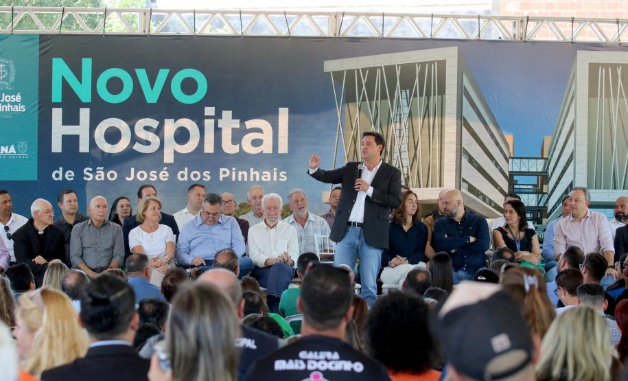 O governador Carlos Massa Ratinho Junior anuncia nesta quarta-feira (13) a liberação de R$ 60 milhões e o lançamento da pedra fundamental para a construção do novo hospital municipal de São José dos Pinhais, na Região Metropolitana de Curitiba.