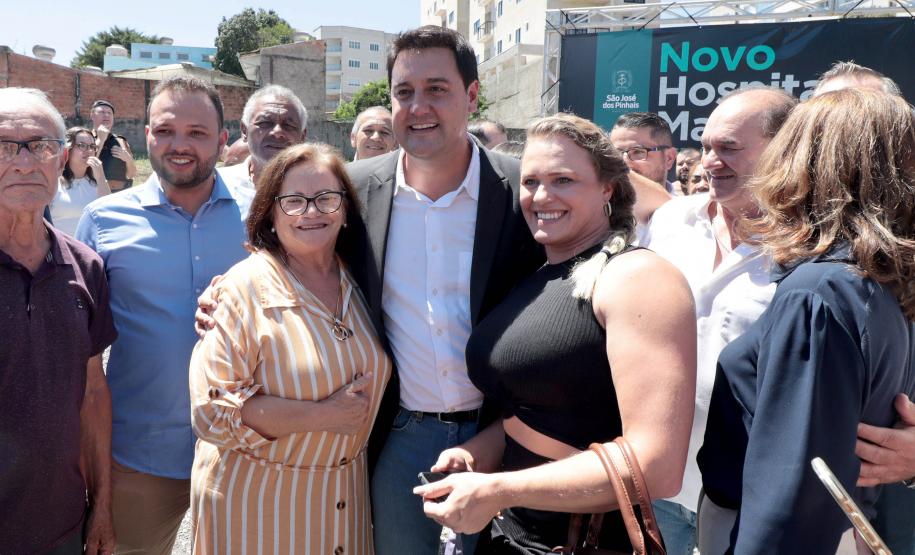O governador Carlos Massa Ratinho Junior anuncia nesta quarta-feira (13) a liberação de R$ 60 milhões e o lançamento da pedra fundamental para a construção do novo hospital municipal de São José dos Pinhais, na Região Metropolitana de Curitiba.