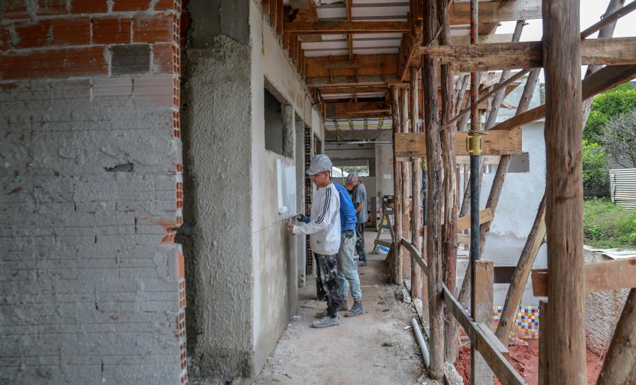 Governo investe R$ 150 milhões em CMEIs e escolas municipais de 106 cidades do Paraná