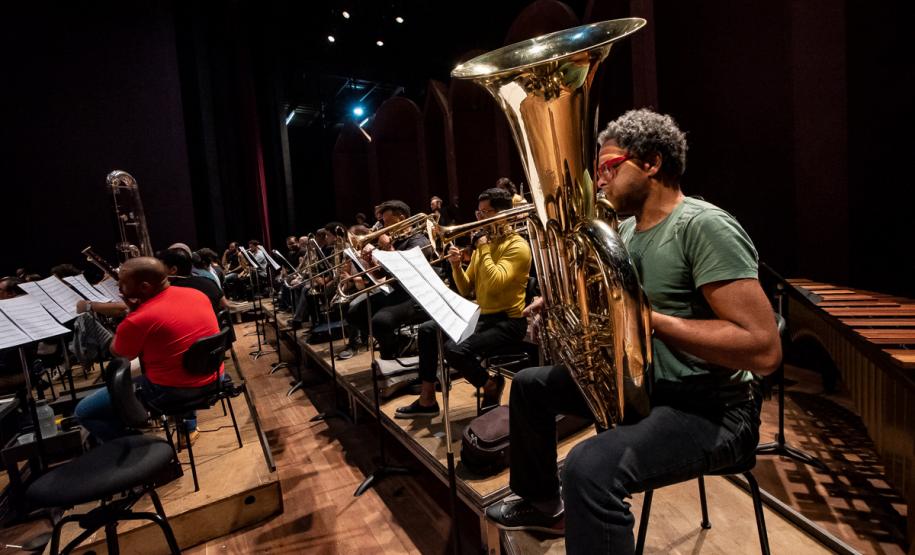 Retorno da Orquestra, 167 anos da Biblioteca e ações do Mês da Mulher agitam a agenda cultural
