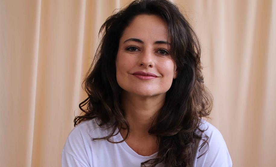 Biblioteca Pública do Paraná (BPP) - Sessão de autógrafos e Bate-papo com Ana Suy e Liana Ferraz – Na terça-feira (12), a partir das 17h30, no Hall Térreo, a BPP recebe um encontro entre as escritoras Ana Suy e Liana Ferraz, com mediação da psicanalista Juliane Kravetz