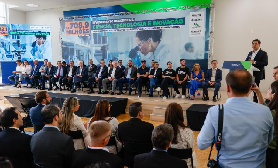 Governo libera R$ 212 milhões para obras em universidades estaduais e bolsas de estudo