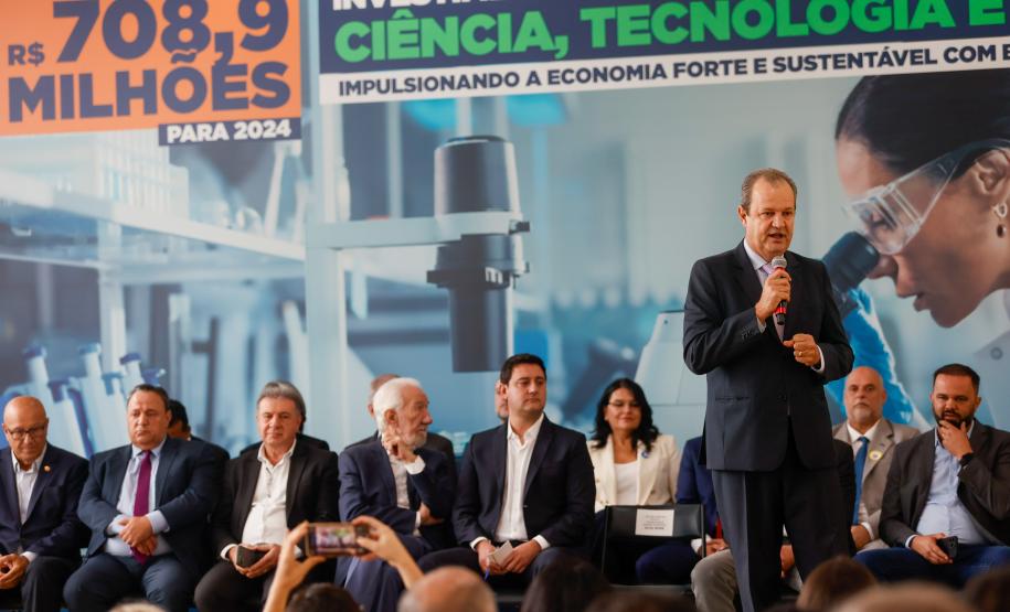 Governo libera R$ 212 milhões para obras em universidades estaduais e bolsas de estudo