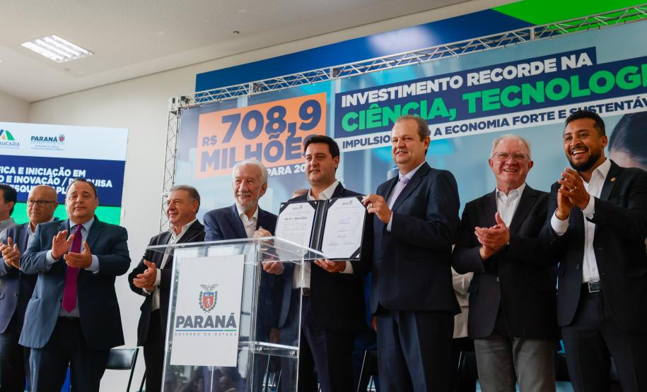 Governo libera R$ 212 milhões para obras em universidades estaduais e bolsas de estudo