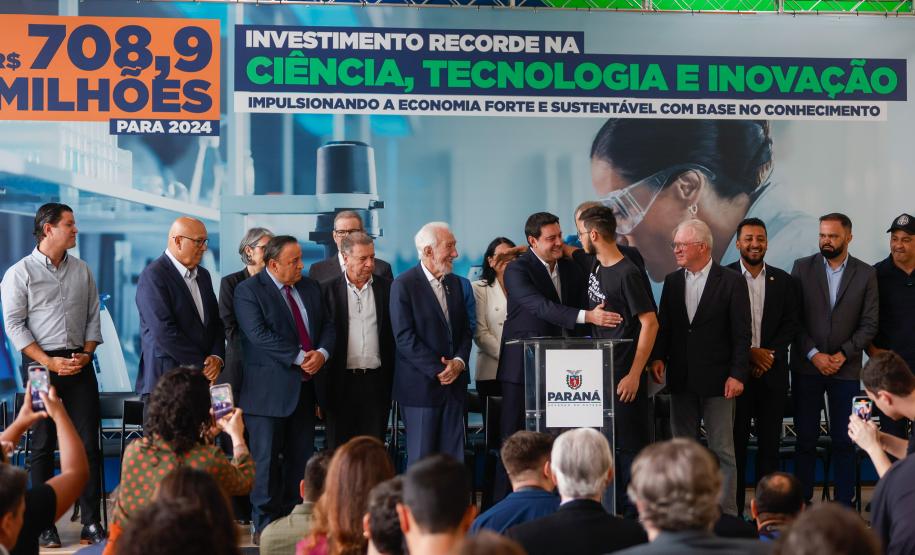 Governo libera R$ 212 milhões para obras em universidades estaduais e bolsas de estudo