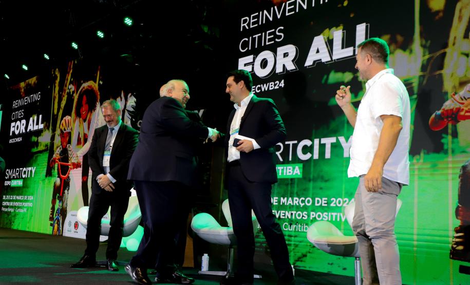Governador destaca protagonismo inovador do Paraná no Smart City 2024