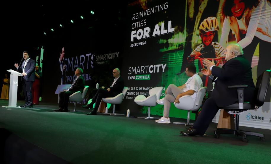 Governador destaca protagonismo inovador do Paraná no Smart City 2024