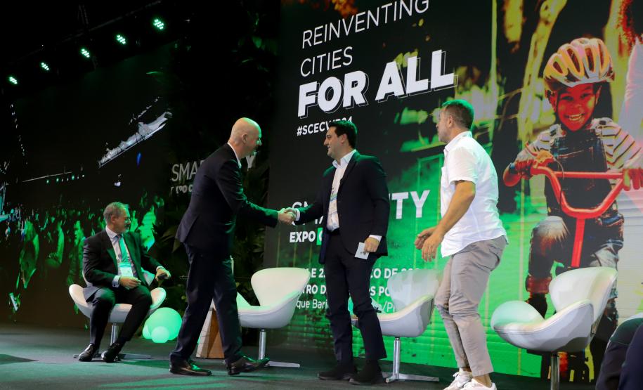 Governador destaca protagonismo inovador do Paraná no Smart City 2024