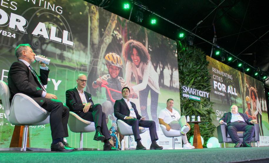 Governador destaca protagonismo inovador do Paraná no Smart City 2024