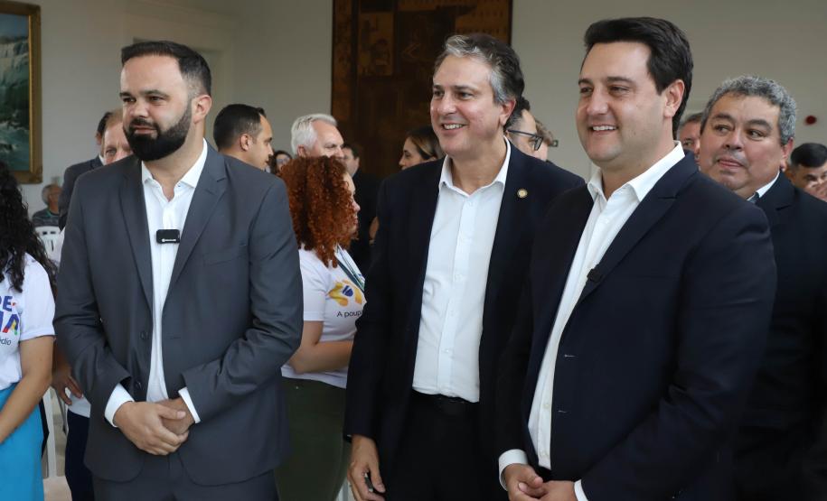 Com 89 mil estudantes do ensino médio elegíveis, Paraná adere ao programa Pé-de-Meia