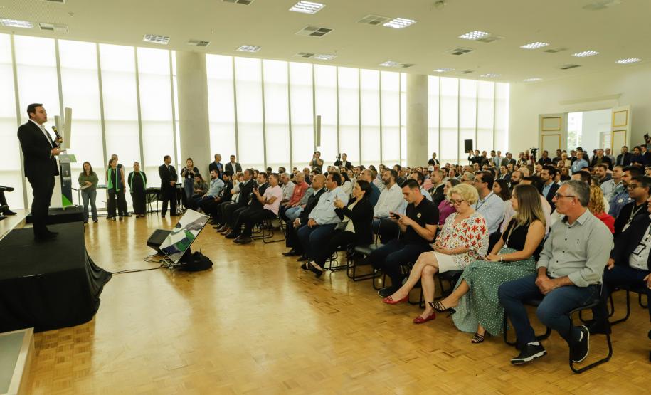 Copel apresenta investimento recorde de R$ 2,1 bilhões em distribuição de energia em 2024