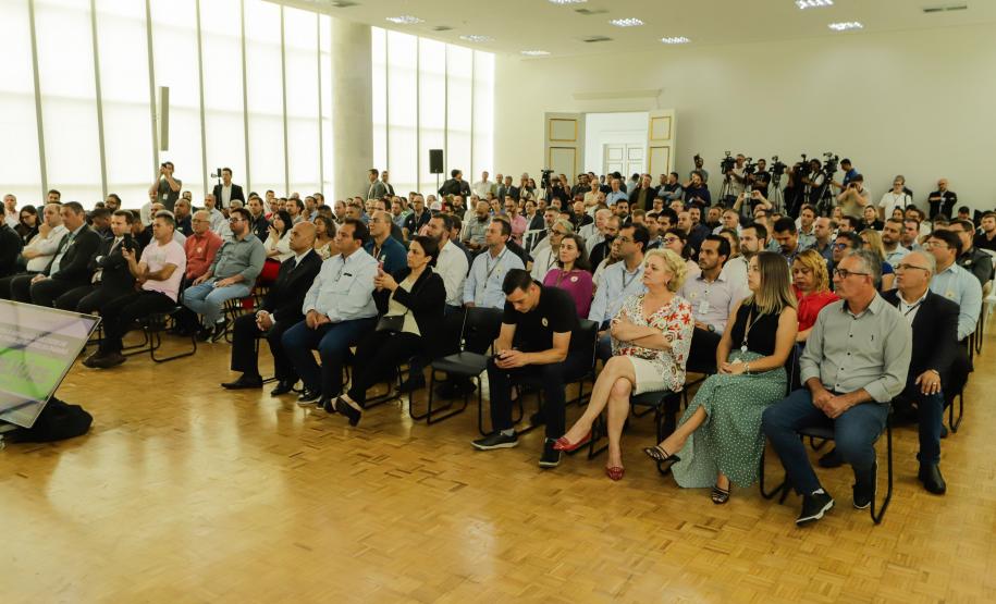 Copel apresenta investimento recorde de R$ 2,1 bilhões em distribuição de energia em 2024