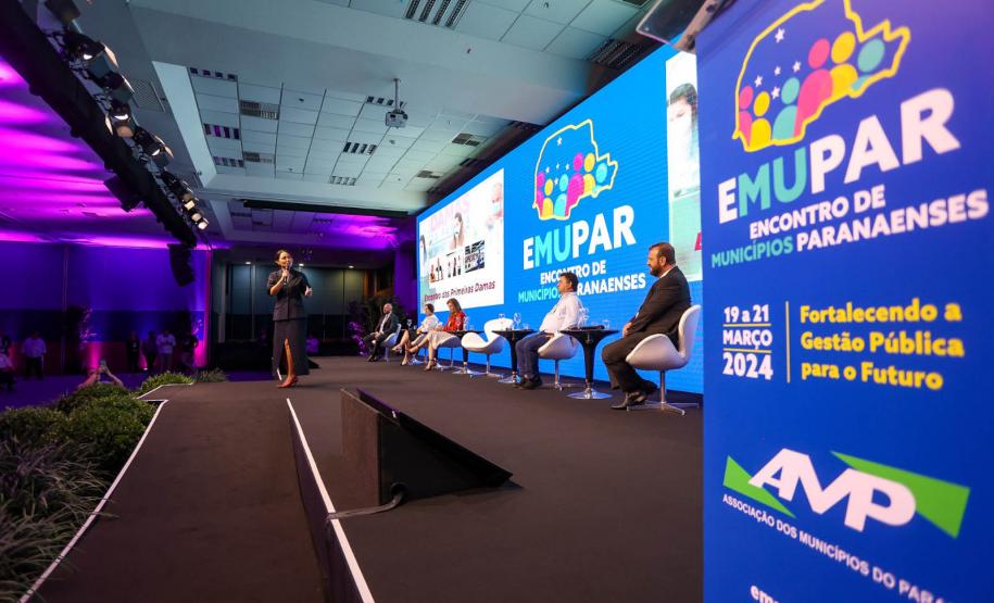 Estado apresenta políticas bem-sucedidas em todas as áreas no maior evento de prefeitos do Sul