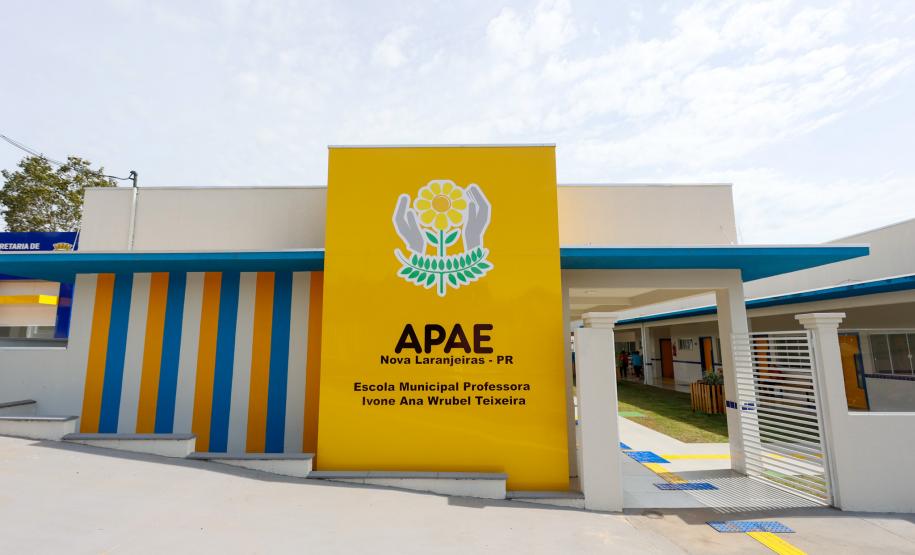 O governador Carlos Massa Ratinho Junior inaugura a Escola de Educação Especial de Nova Laranjeiras, na região Centro-Sul do Paraná.