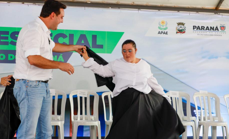 O governador Carlos Massa Ratinho Junior inaugura a Escola de Educação Especial de Nova Laranjeiras, na região Centro-Sul do Paraná.