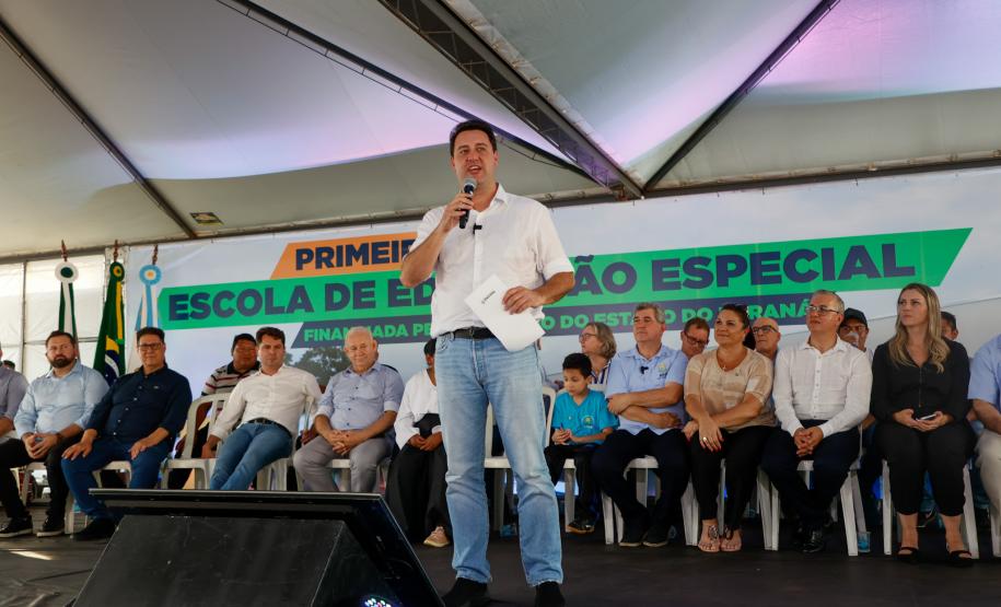 O governador Carlos Massa Ratinho Junior inaugura a Escola de Educação Especial de Nova Laranjeiras, na região Centro-Sul do Paraná.
