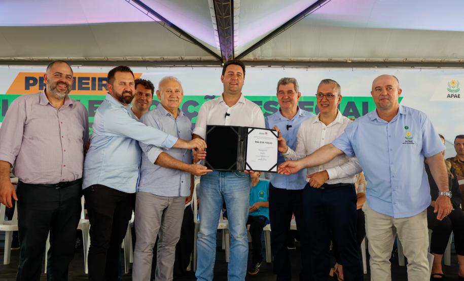 O governador Carlos Massa Ratinho Junior inaugura a Escola de Educação Especial de Nova Laranjeiras, na região Centro-Sul do Paraná.