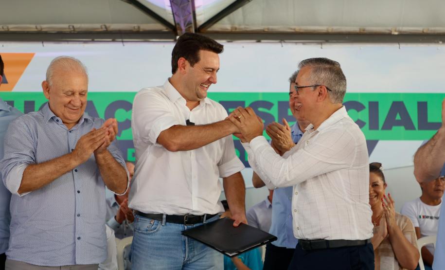 O governador Carlos Massa Ratinho Junior inaugura a Escola de Educação Especial de Nova Laranjeiras, na região Centro-Sul do Paraná.