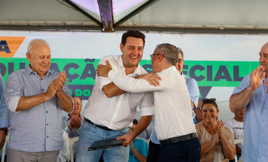 O governador Carlos Massa Ratinho Junior inaugura a Escola de Educação Especial de Nova Laranjeiras, na região Centro-Sul do Paraná.