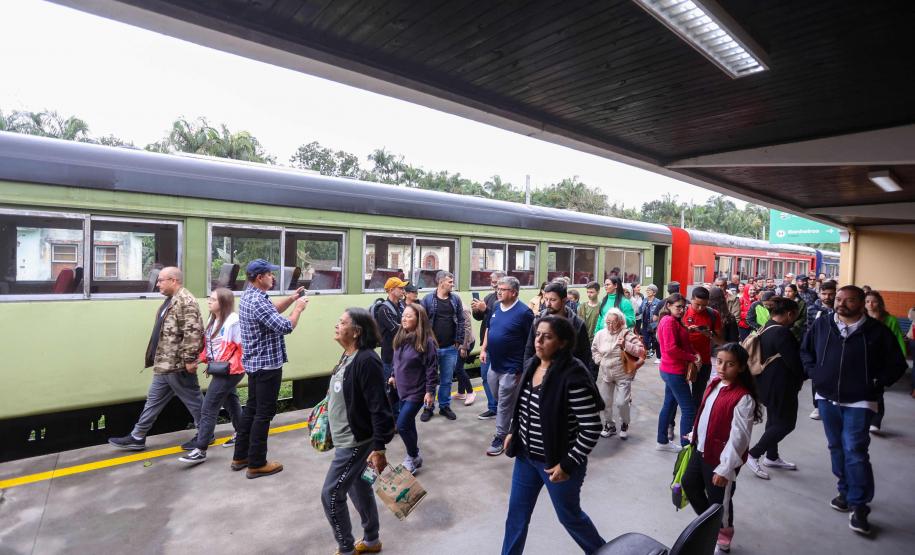 Setor de serviços cresceu 8,5% no 1º bimestre de 2024; turismo teve alta de 2,1%