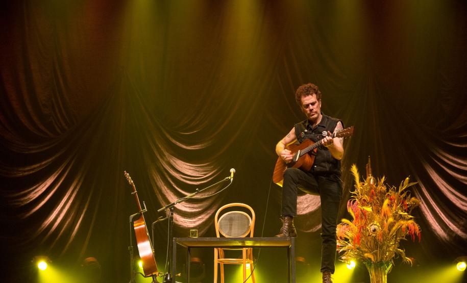 Poty, João Carlos Martins, Nando Reis e Abril Indígena são os destaques da agenda cultural