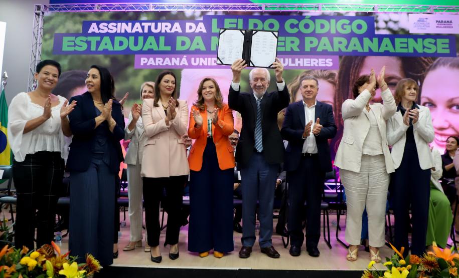 Vice Governador Darci Piana participa do lançamento do código estadual da mulher paranaense.