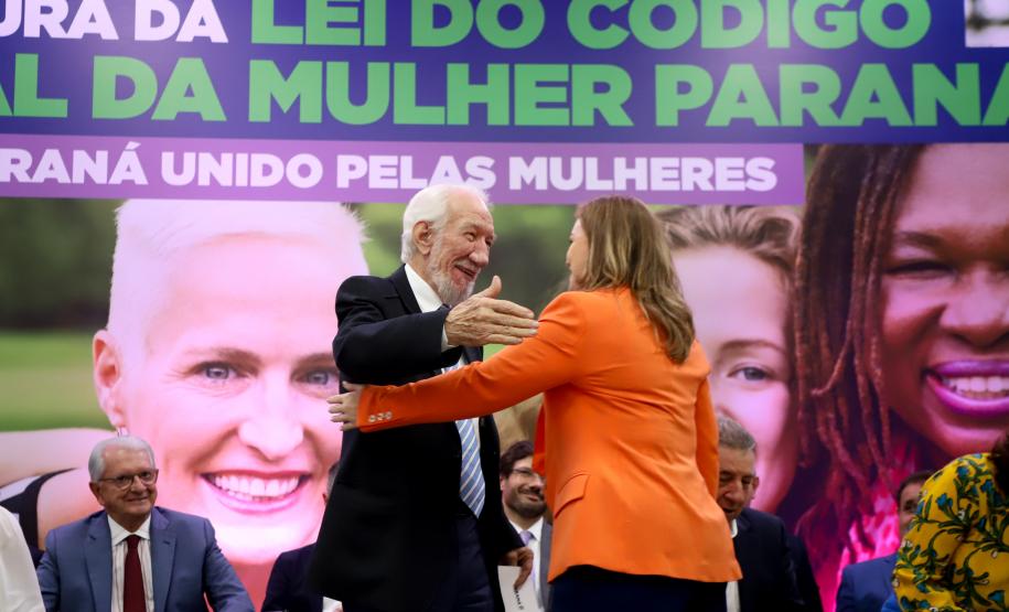 Vice Governador Darci Piana participa do lançamento do código estadual da mulher paranaense.