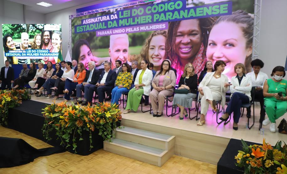 Vice Governador Darci Piana participa do lançamento do código estadual da mulher paranaense.