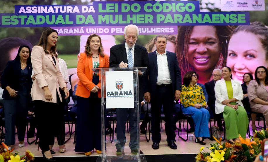 Vice Governador Darci Piana participa do lançamento do código estadual da mulher paranaense.