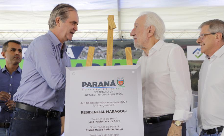 O governador em exercício Darci Piana participou nesta sexta-feira (10) da inauguração do Residencial Maragogi, em Maringá. O empreendimento da P3 Engenharia conta com 200 apartamentos, dos quais 138 contaram com aportes do Governo do Estado para subsídio do valor de entrada às famílias compradoras por meio do programa Casa Fácil Paraná