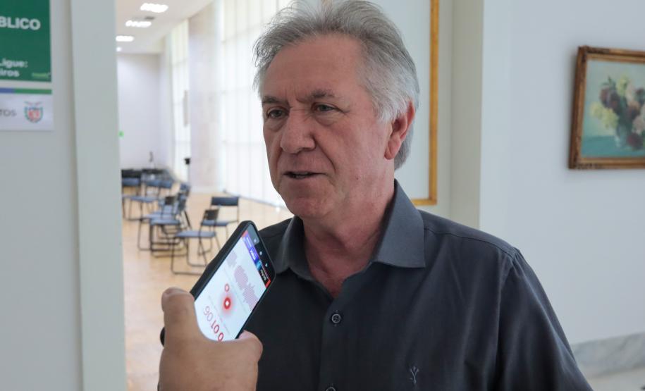 Um grupo de senhoras assistidas pelo Asilo São Vicente de Paulo, do bairro Juvevê, em Curitiba, foi homenageado nesta segunda-feira (13) no Palácio Iguaçu pelo Dia das Mães, comemorado no último domingo (12).