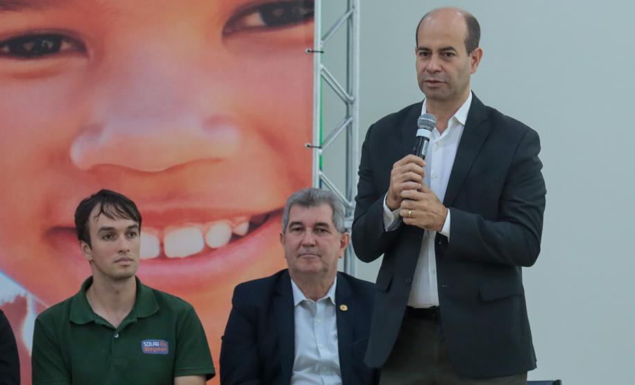 O governador em exercício Darci Piana assina nesta terca-feira (14), repasse de R$ 20.588.583,90 do Fundo Estadual para Infância e Adolescência - FIA/PR para 259 Organizações da Sociedade Civil.