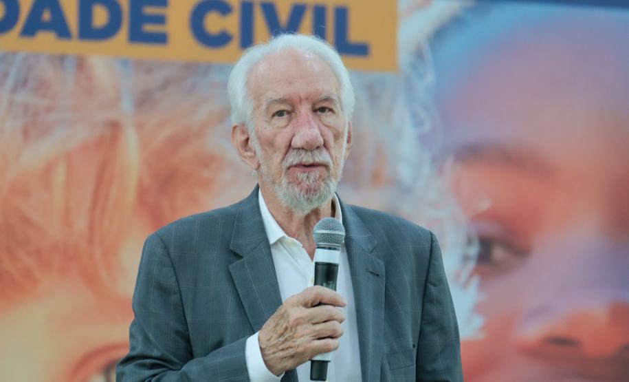 O governador em exercício Darci Piana assina nesta terca-feira (14), repasse de R$ 20.588.583,90 do Fundo Estadual para Infância e Adolescência - FIA/PR para 259 Organizações da Sociedade Civil.