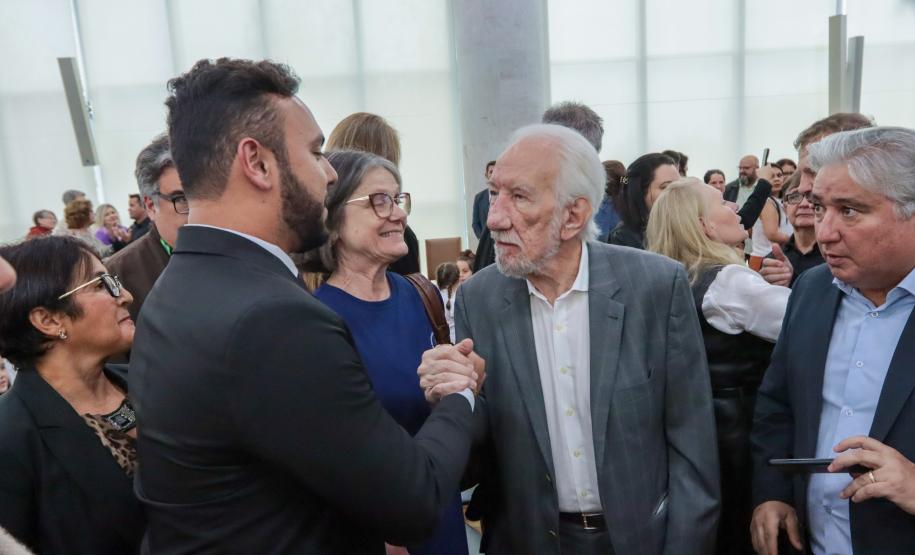 O governador em exercício Darci Piana assina nesta terca-feira (14), repasse de R$ 20.588.583,90 do Fundo Estadual para Infância e Adolescência - FIA/PR para 259 Organizações da Sociedade Civil.