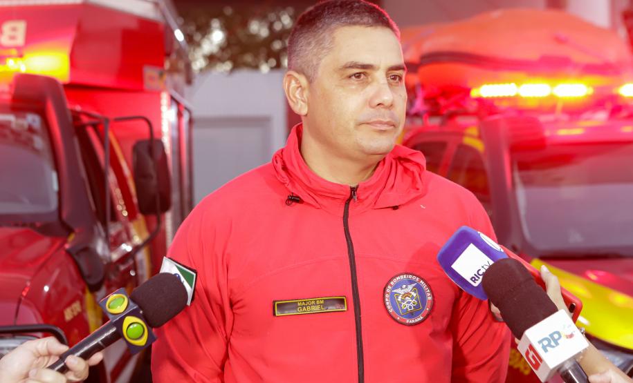 Atendendo a determinação do governador Carlos Massa Ratinho Junior, o Estado enviou nesta quarta-feira (1º) uma equipe do Corpo de Bombeiros Militar do Paraná (CBMPR) para auxiliar o Rio Grande do Sul em meio à calamidade causada pelas chuvas