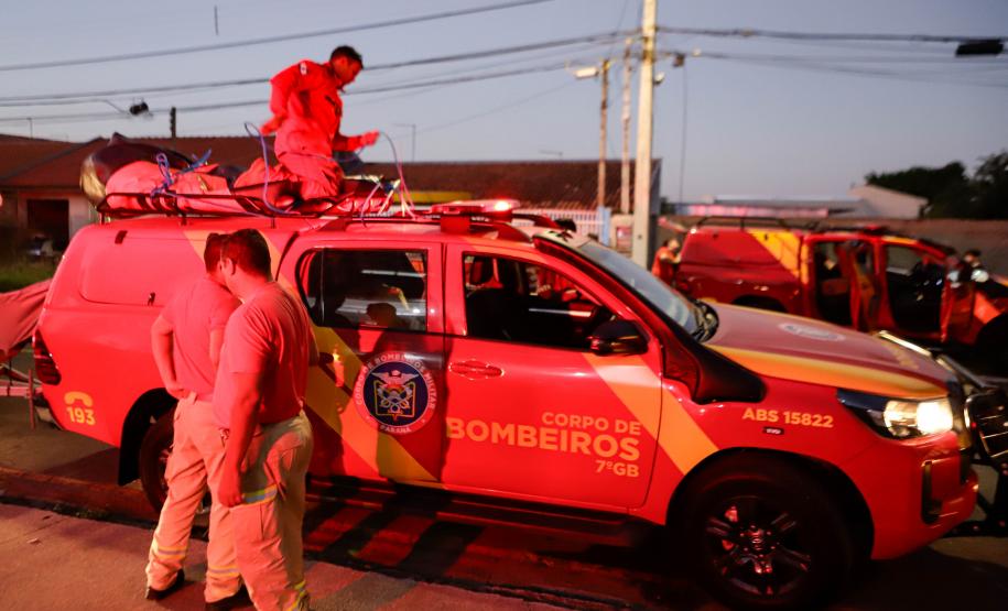 Atendendo a determinação do governador Carlos Massa Ratinho Junior, o Estado enviou nesta quarta-feira (1º) uma equipe do Corpo de Bombeiros Militar do Paraná (CBMPR) para auxiliar o Rio Grande do Sul em meio à calamidade causada pelas chuvas