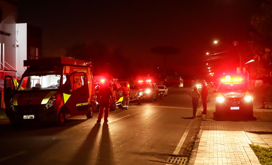 Atendendo a determinação do governador Carlos Massa Ratinho Junior, o Estado enviou nesta quarta-feira (1º) uma equipe do Corpo de Bombeiros Militar do Paraná (CBMPR) para auxiliar o Rio Grande do Sul em meio à calamidade causada pelas chuvas