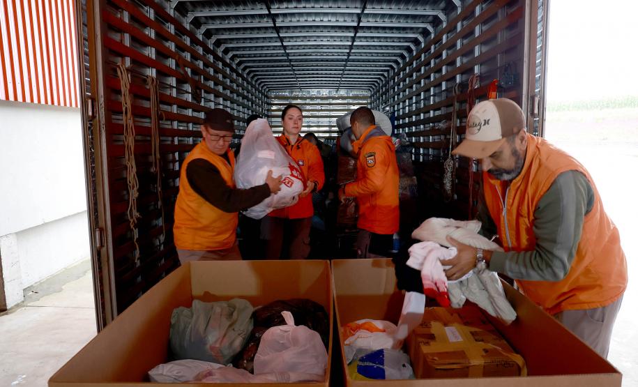 Campanha do Estado chega a 13,2 mil toneladas de doações enviadas ao Rio Grande do Sul