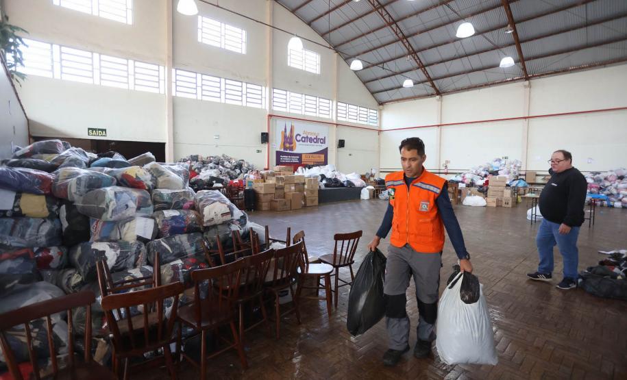 Campanha do Estado chega a 13,2 mil toneladas de doações enviadas ao Rio Grande do Sul