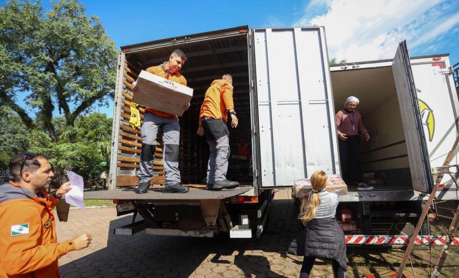 Campanha do Estado chega a 13,2 mil toneladas de doações enviadas ao Rio Grande do Sul