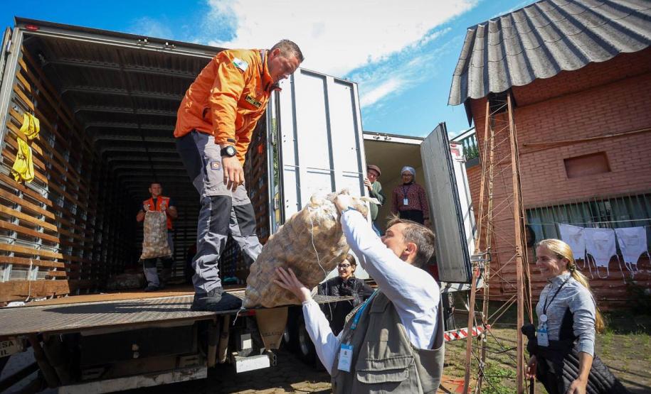 Campanha do Estado chega a 13,2 mil toneladas de doações enviadas ao Rio Grande do Sul