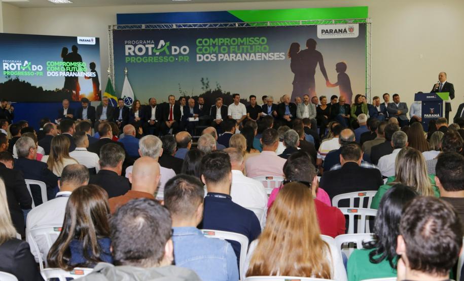 O governador Carlos Massa Ratinho Junior participa nesta quarta-feira (19), do lançamento Programa Rota do Progresso no Palácio Iguaçu.