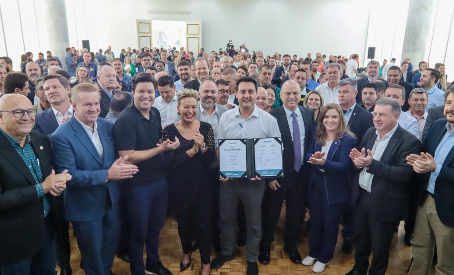 O governador Carlos Massa Ratinho Junior participa nesta quarta-feira (19), do lançamento Programa Rota do Progresso no Palácio Iguaçu.