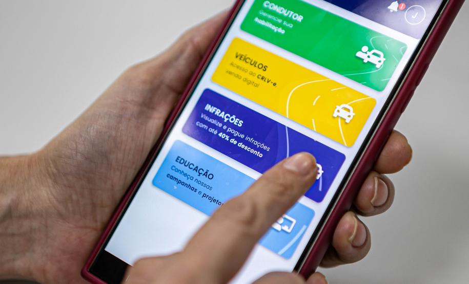 Multas: proprietários de veículos do Paraná já podem indicar real infrator de forma online