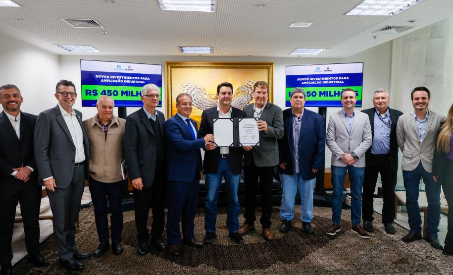 O governador Carlos Massa Ratinho Junior participou da inauguração da Maltaria Campos Gerais, localizada em Ponta Grossa.