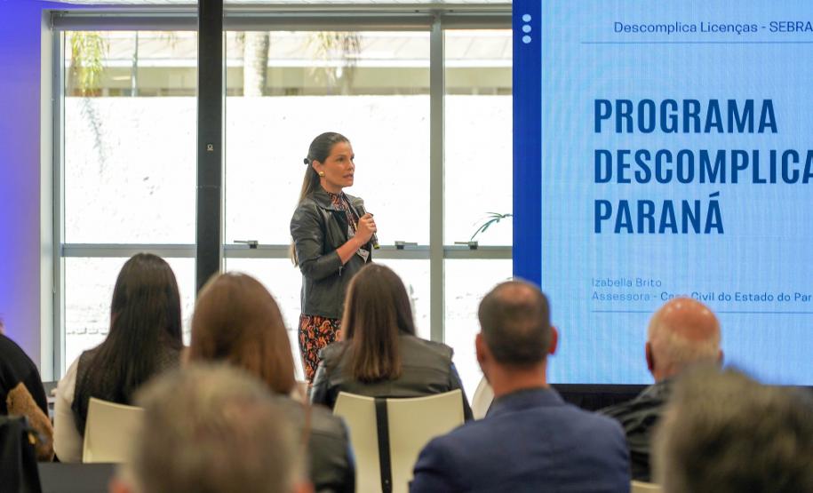 Jucepar orienta mais de 900 gestores públicos sobre o Decreto do Baixo Risco