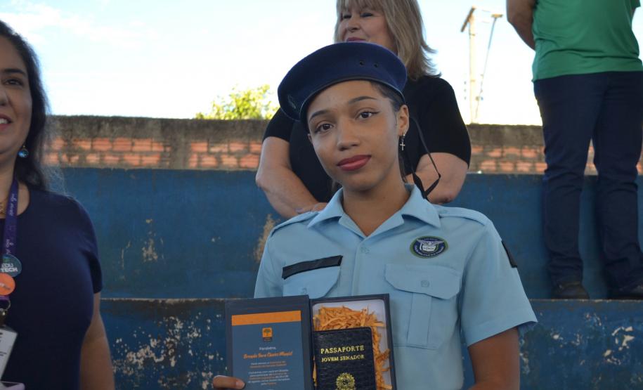 Estudante do Norte do Paraná vence concurso de redação e se tornará jovem senadora por quatro dias