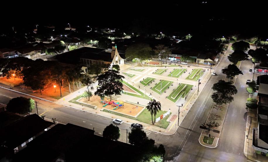 Pela primeira vez, mais de 50% das luminárias dos municípios paranaenses são LED